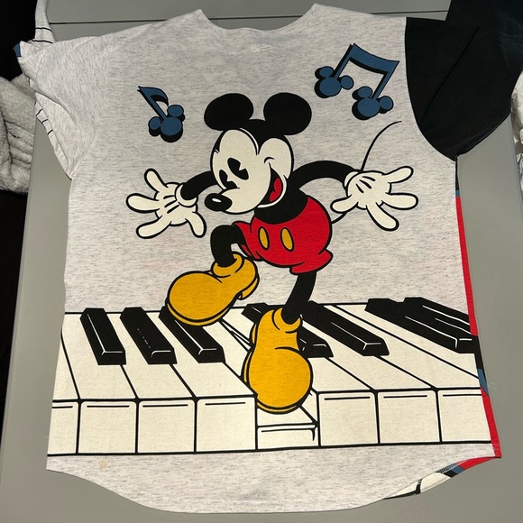 Mickey & Co Super Rare Disney Must Have Iconic Button Down - Picture 5 of 16